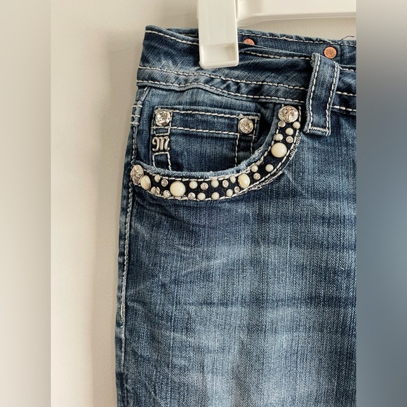 Miss Me Mid-Rise Boot Cut Denim Jeans with Rhinestone & Pearl Horse Shoe Pockets - Picture 7 of 9